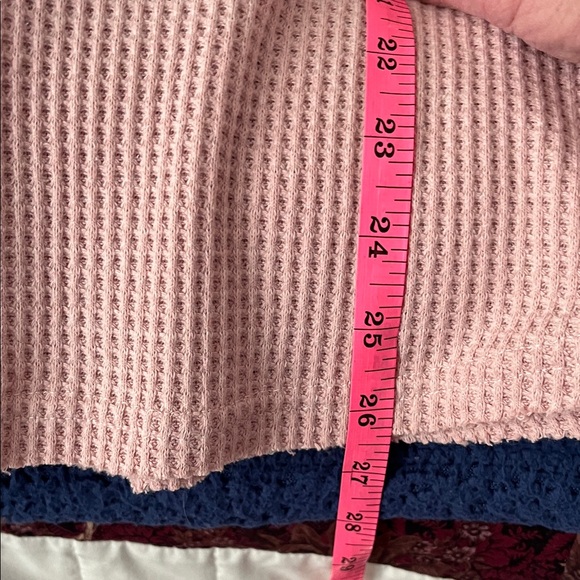 POL Quilted Pink And Cream Henley Blouse with Floral Accents Size Large NWOT - Picture 8 of 10